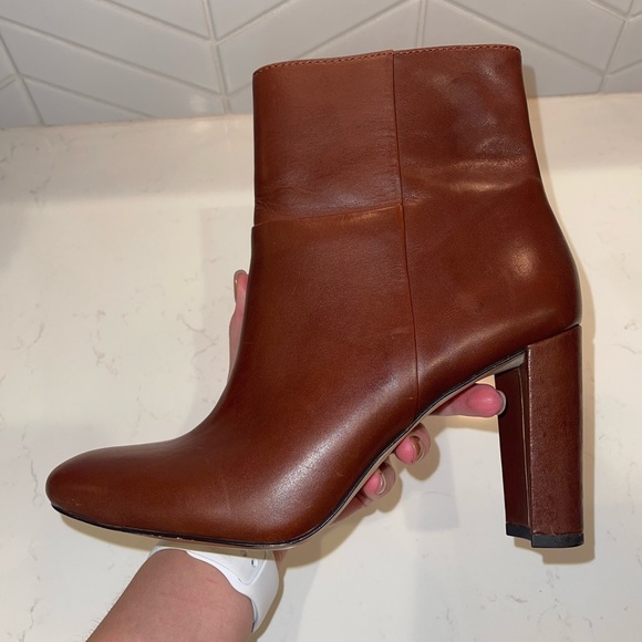 Ann Taylor Leather Tallulah Zip Up Booties in Modern Saddle 3.5 inch Heel - Picture 5 of 16